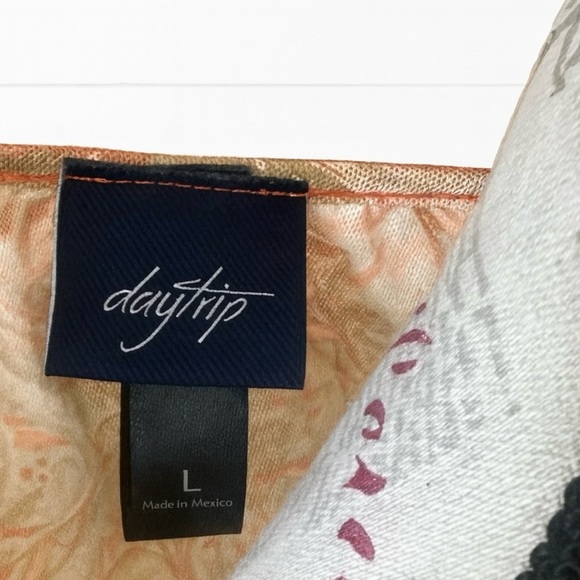 Buckle Day Trip Western Shirt With Flutter Sleeves.
Women’s L.
Just like new. - Picture 3 of 3